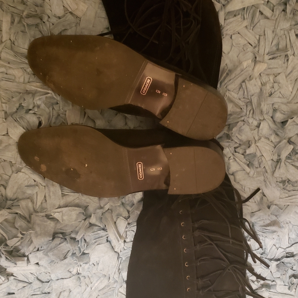 Boots - Picture 3 of 4